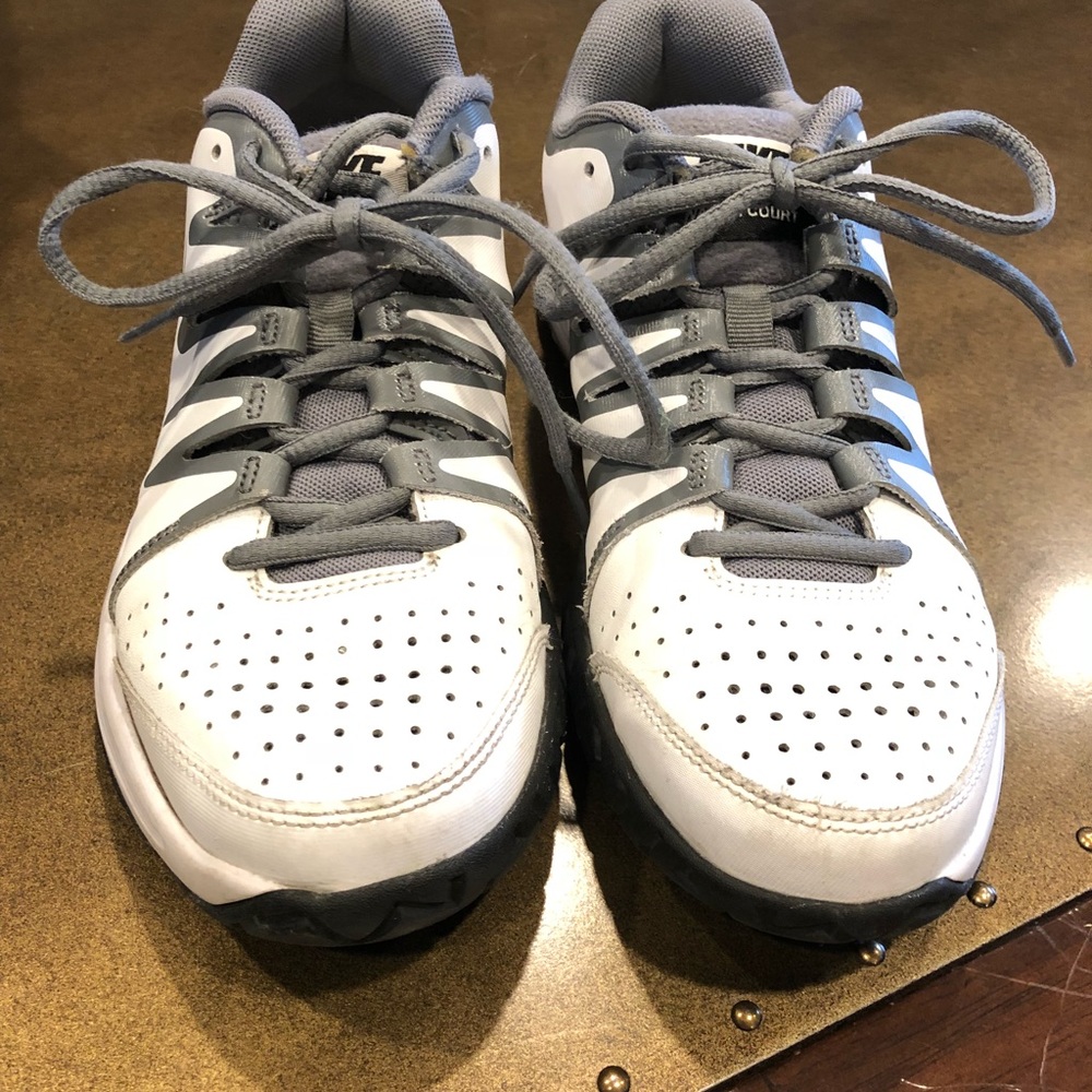 Nike Vapor Court Tennis Sneakers